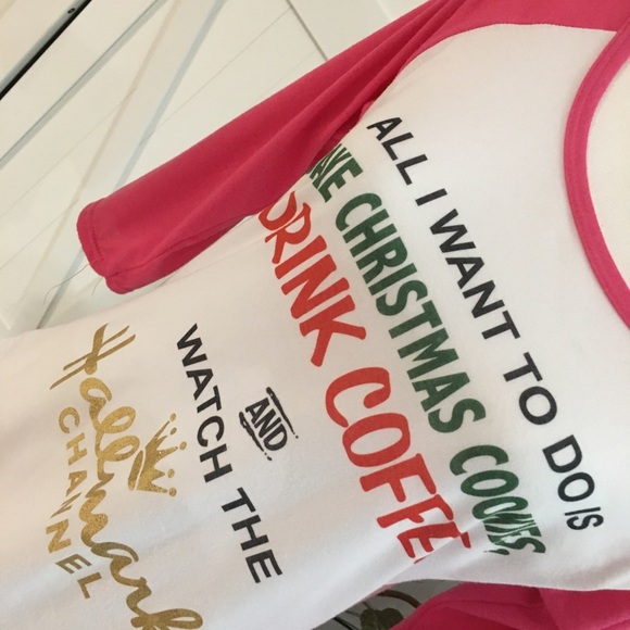 Sweet Gisele Christmas baseball style Tee. - Picture 2 of 6